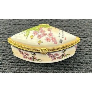 Vintage Porcelain Trinket Box Fan Shape Floral‎ Gold Trim Asian Butterfly Motif